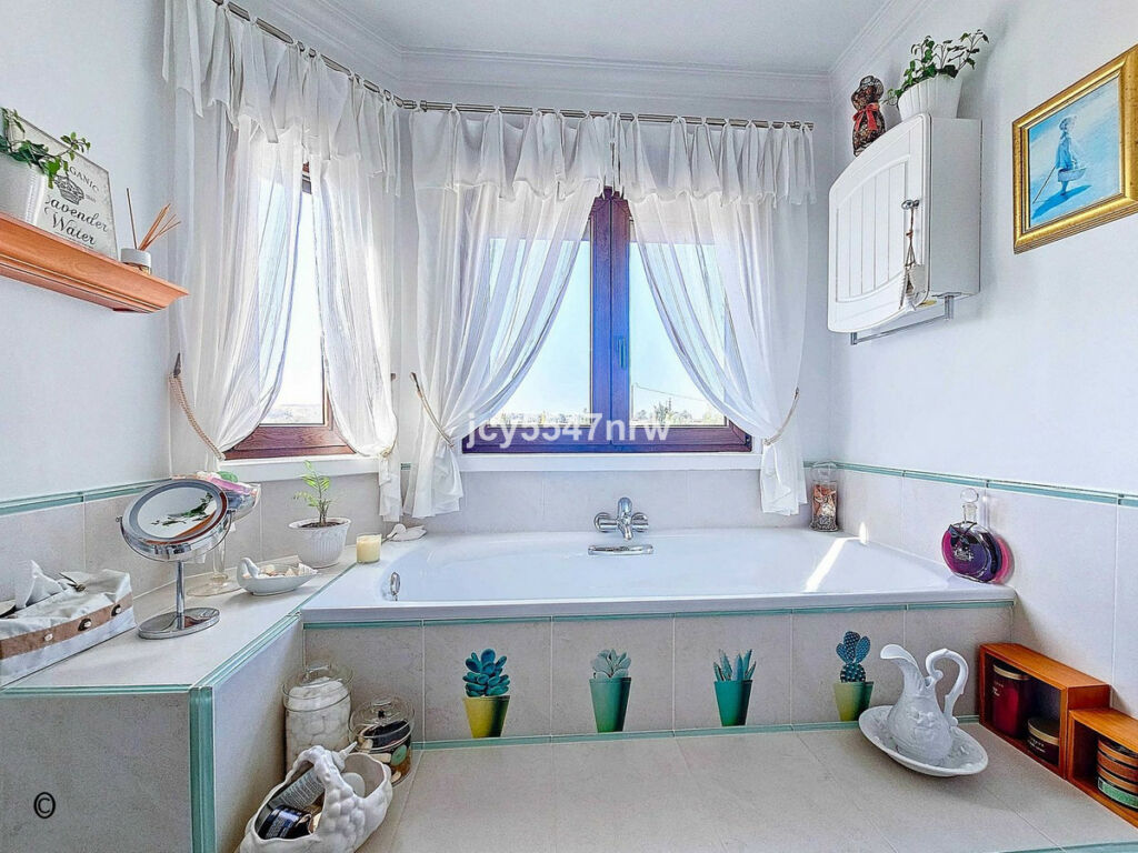 Detached Villa Pinoso Alicante - image 65