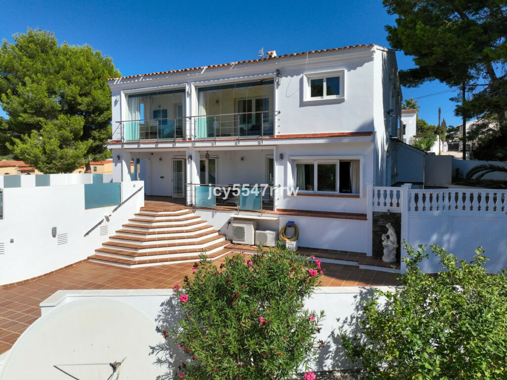 Detached Villa Moraira Alicante - image 67