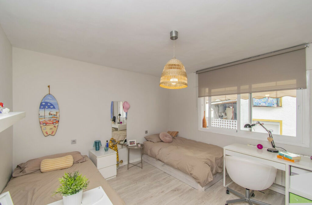 Middle Floor Apartment Marbella Málaga - image 7