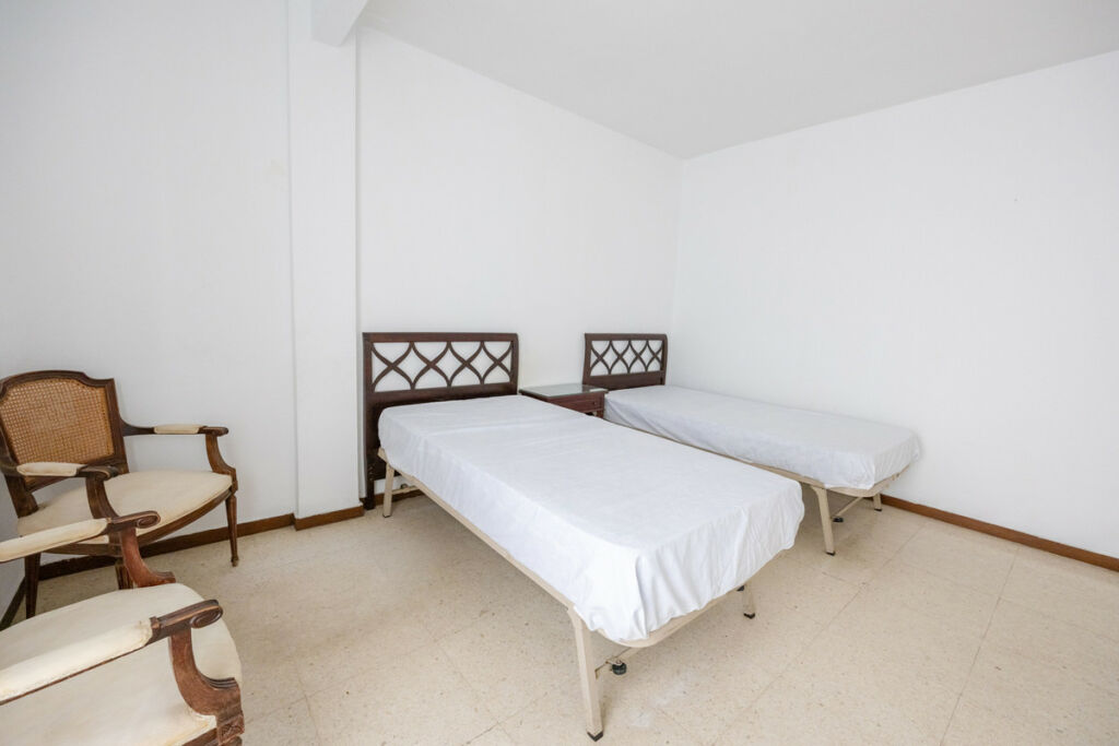 Middle Floor Apartment Marbella Málaga - image 7