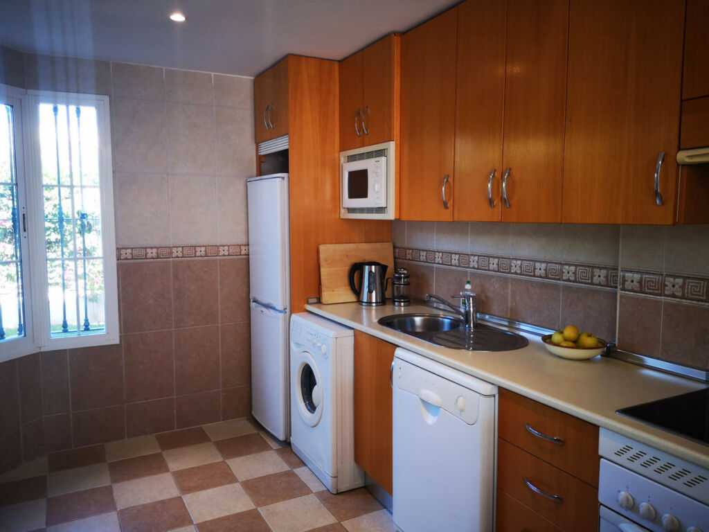 Townhouse Cabopino Málaga - image 7