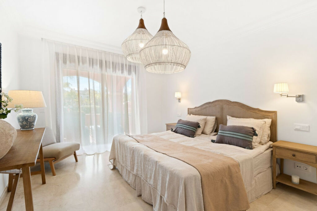 Ground Floor Apartment Puerto Banús Málaga - image 7