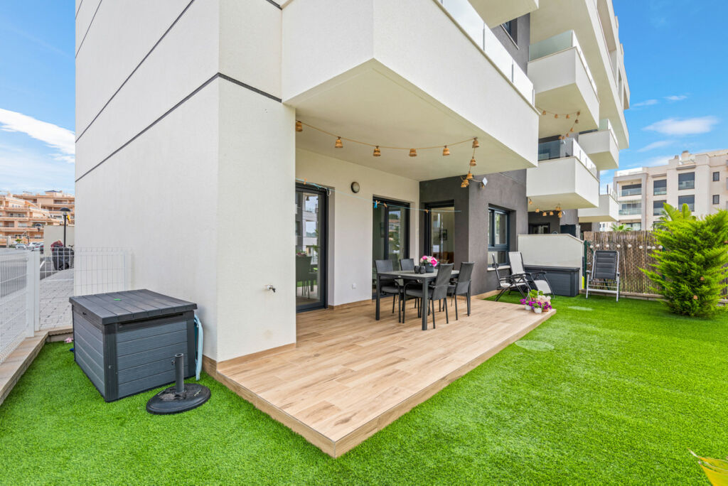 Ground Floor Apartment Villamartin Alicante - image 7