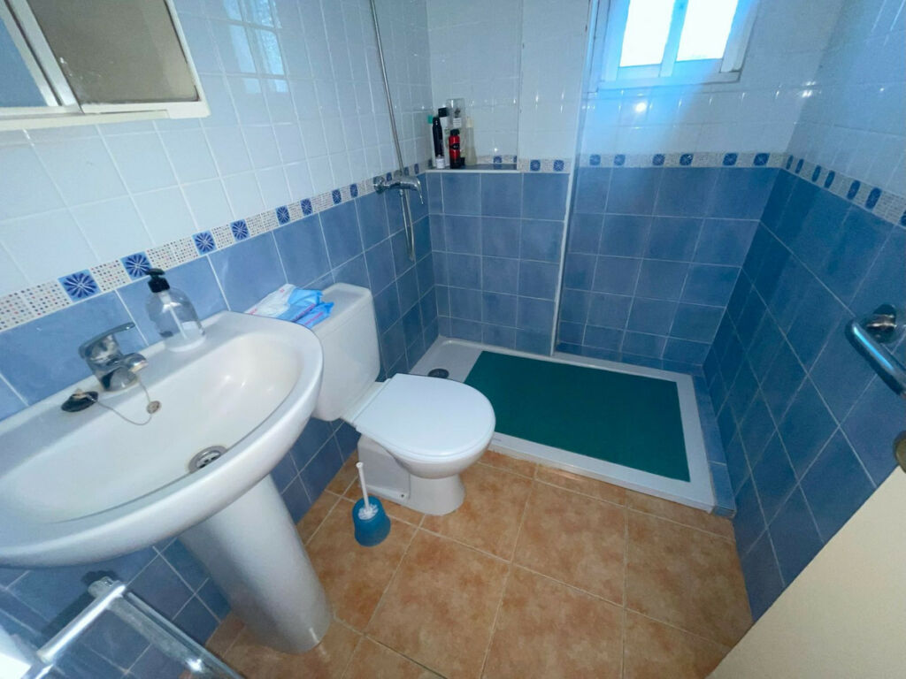 Ground Floor Apartment Estepona Málaga - image 7
