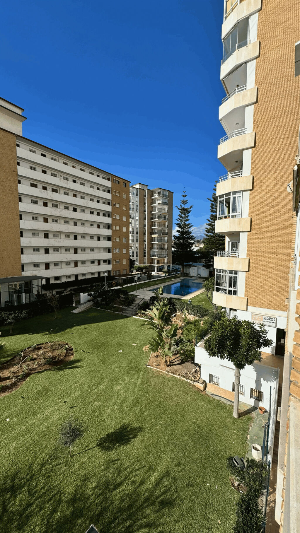 Middle Floor Apartment Fuengirola Málaga - image 7
