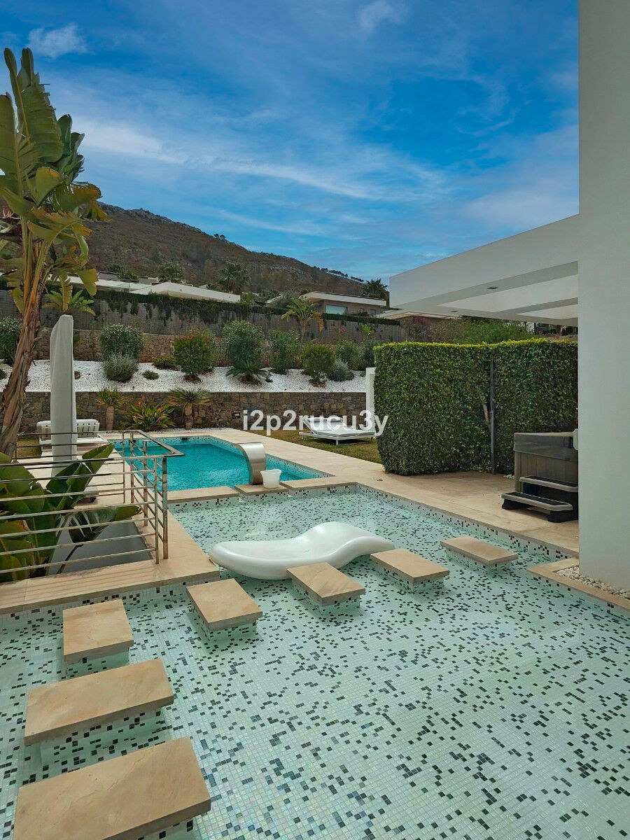 Detached Villa Javea Alicante - image 7