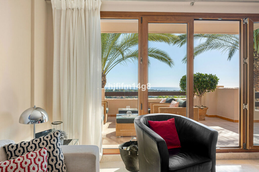 Penthouse Duplex Estepona Málaga - image 8