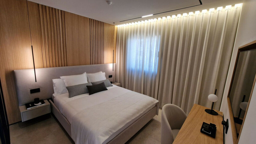 Middle Floor Apartment Nueva Andalucía Málaga - image 7