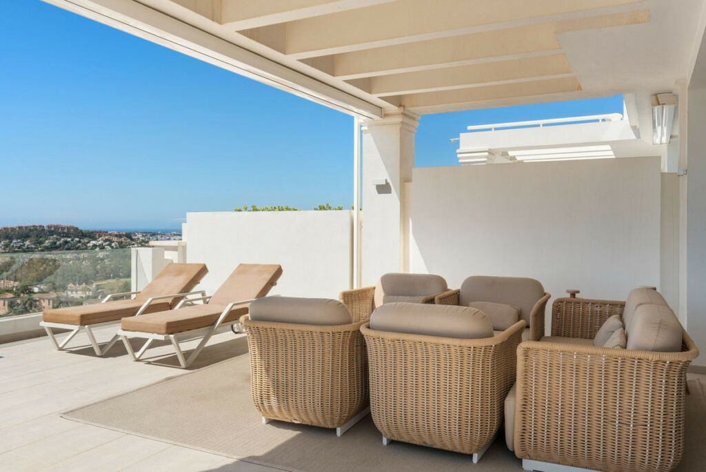 Penthouse Nueva Andalucía Málaga - image 7