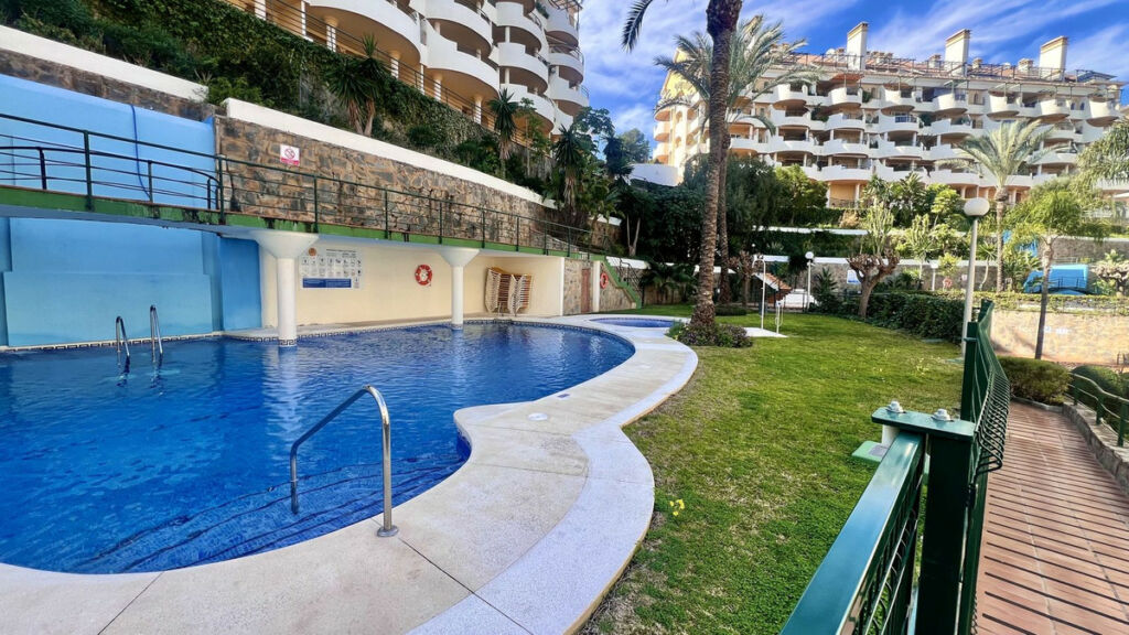 Duplex Nueva Andalucía Málaga - image 7