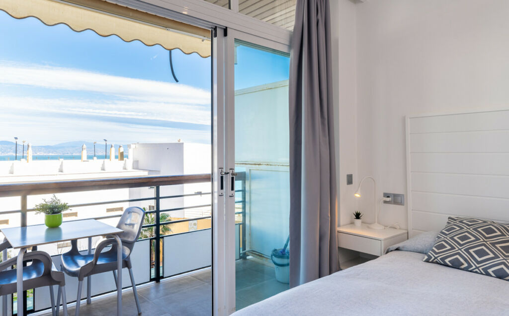 Middle Floor Apartment Torremolinos Málaga - image 7