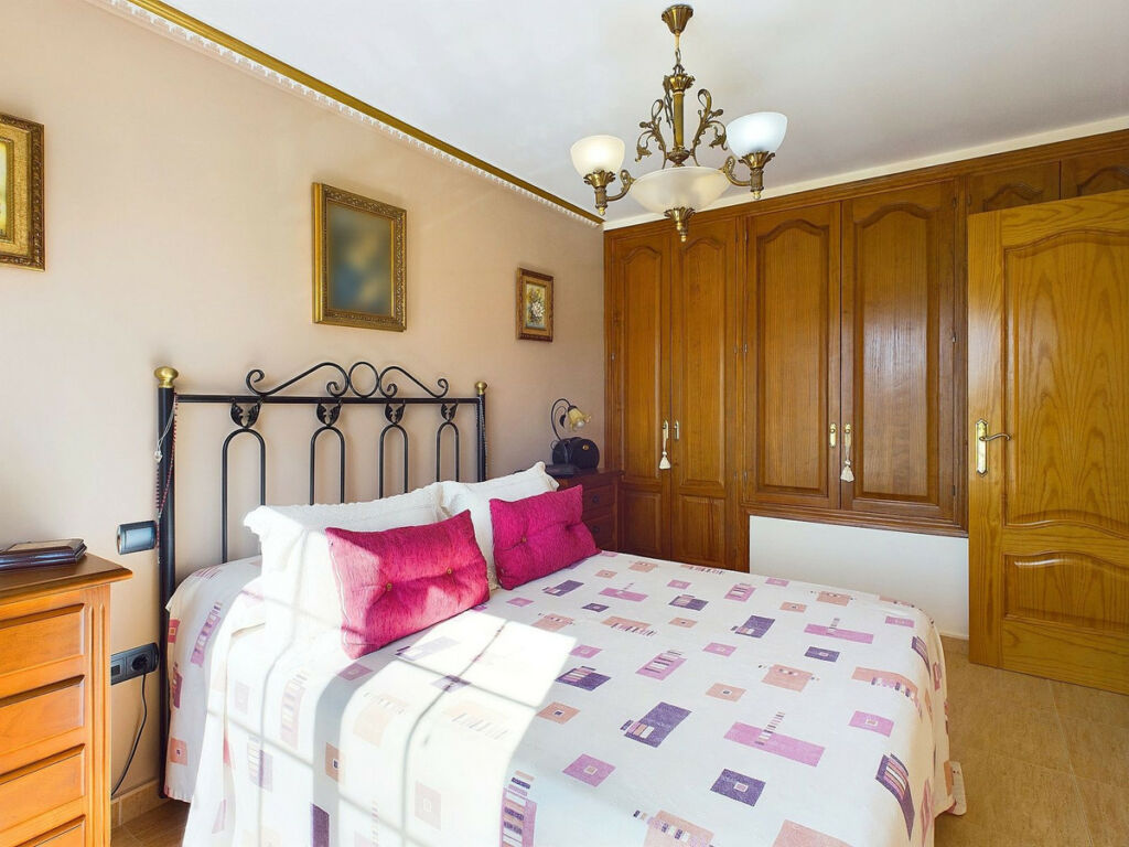 Townhouse Estepona Málaga - image 8