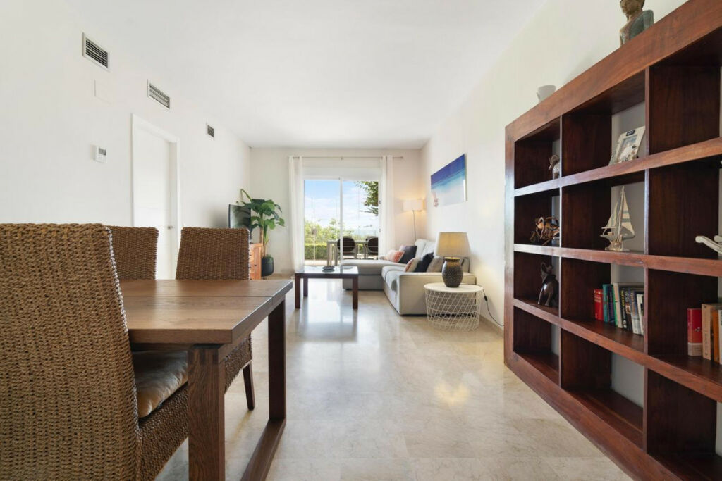 Ground Floor Apartment Estepona Málaga - image 8