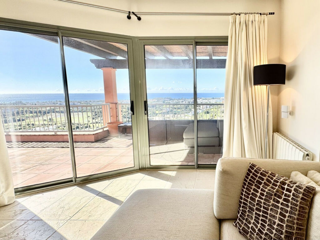 Penthouse Los Flamingos Málaga - image 8