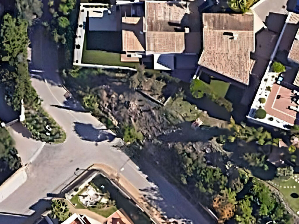 Residential Plot Benahavís Málaga - image 8