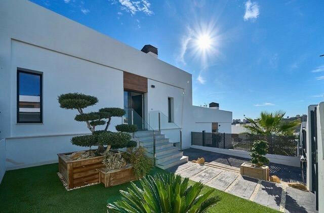 Bungalow Finestrat Alicante - image 4