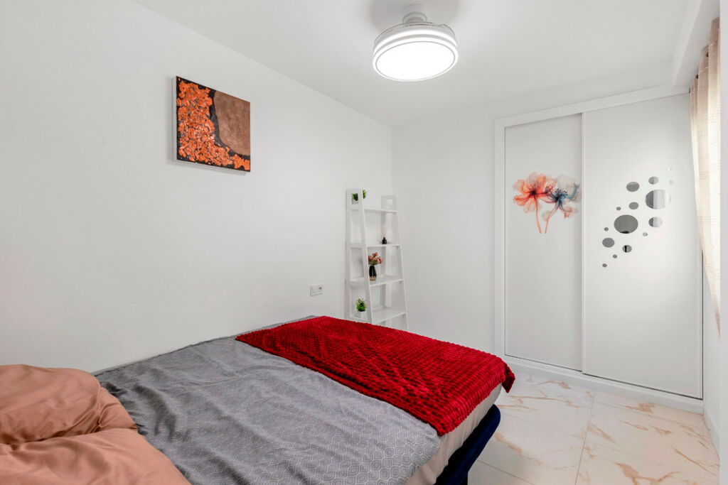 Middle Floor Apartment La Mata Alicante - image 8