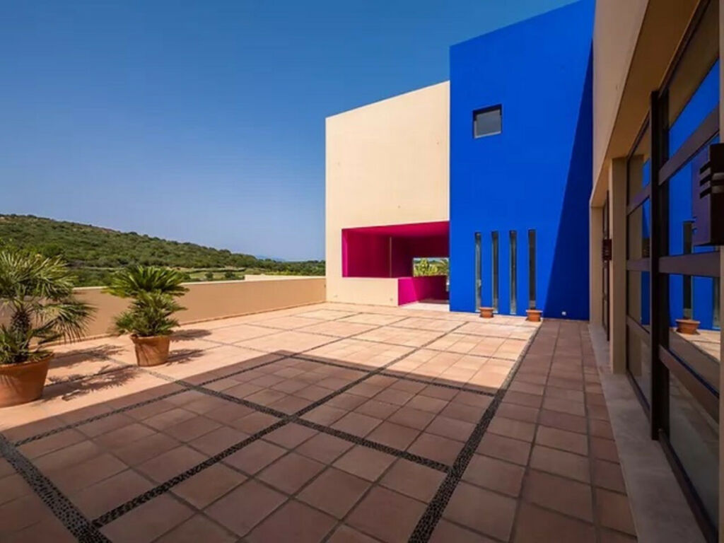 Detached Villa Sotogrande Alto Cádiz - image 8