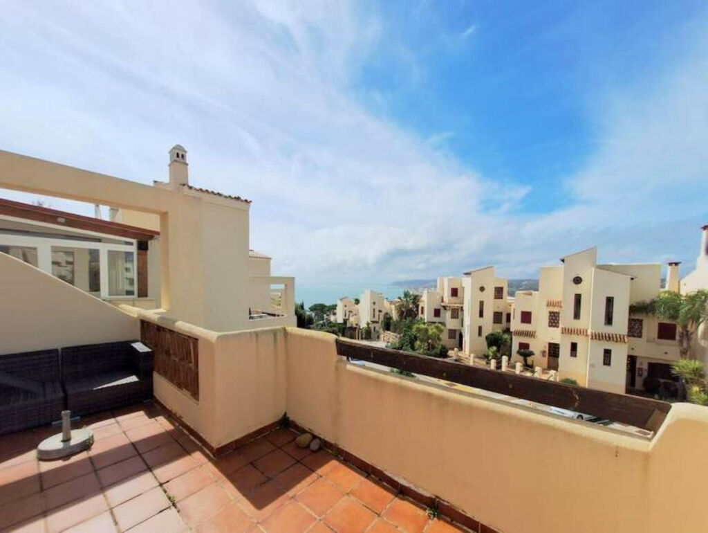 Penthouse Duplex Casares Málaga - image 8