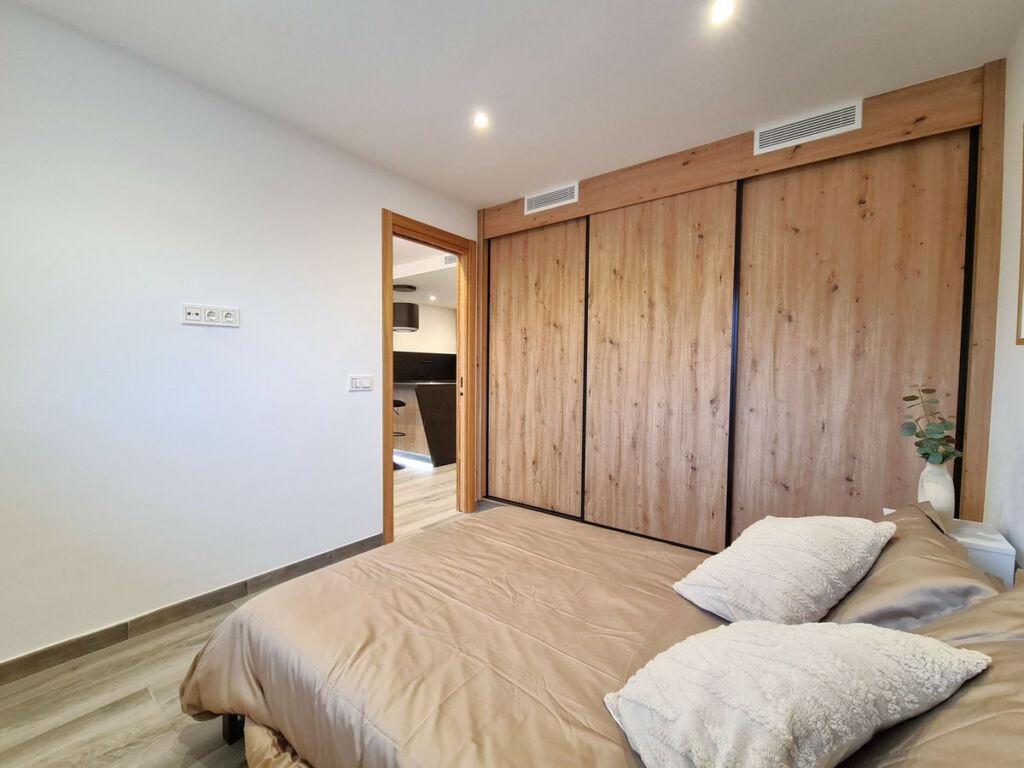 Middle Floor Apartment Estepona Málaga - image 14