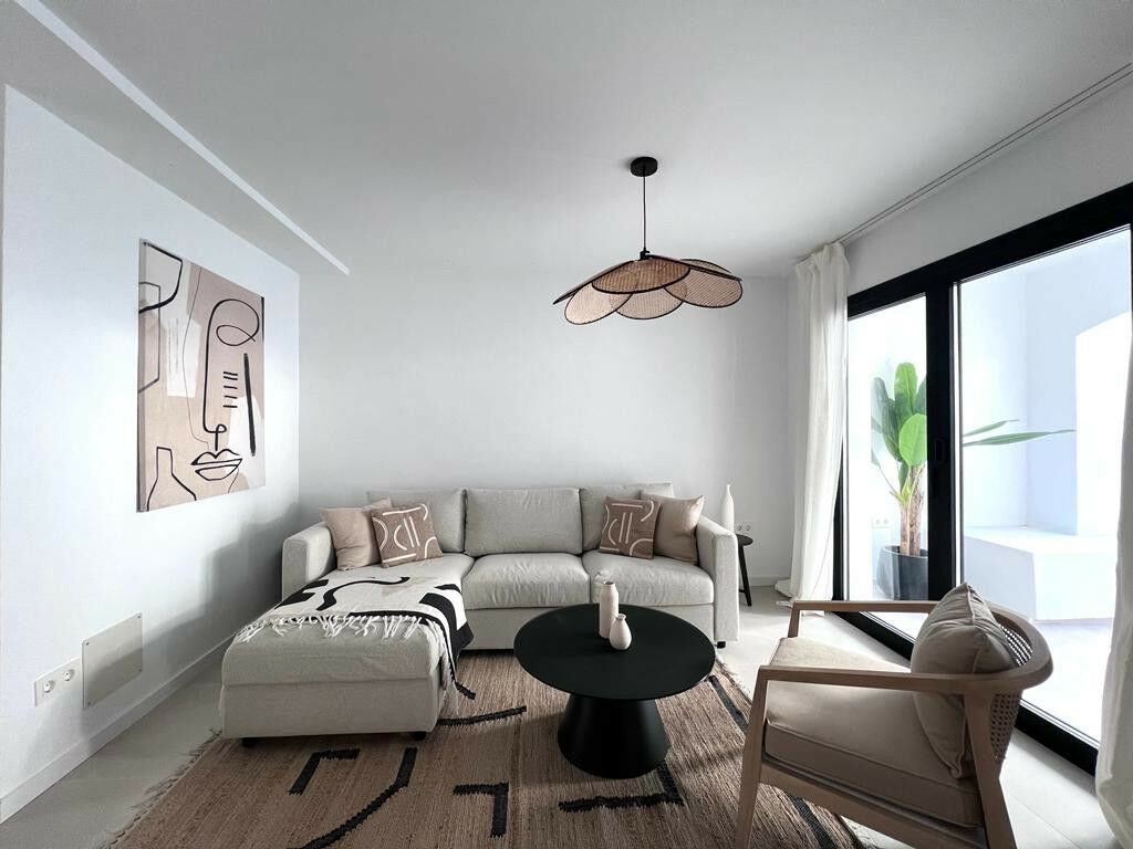 Middle Floor Apartment Nueva Andalucía Málaga - image 12