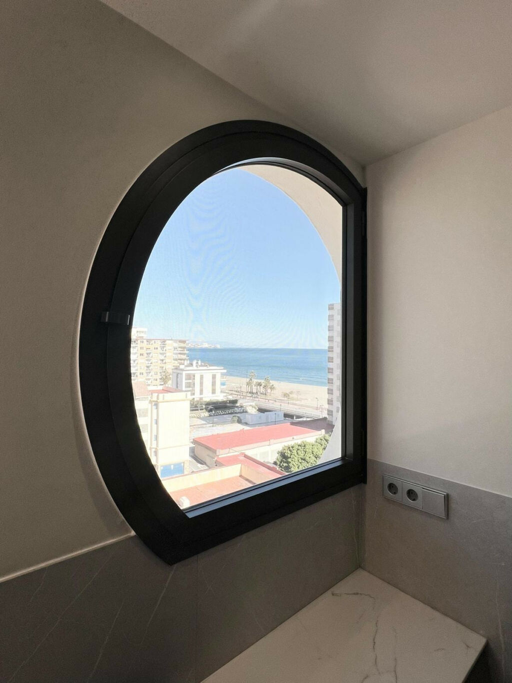 Penthouse Fuengirola Málaga - image 8