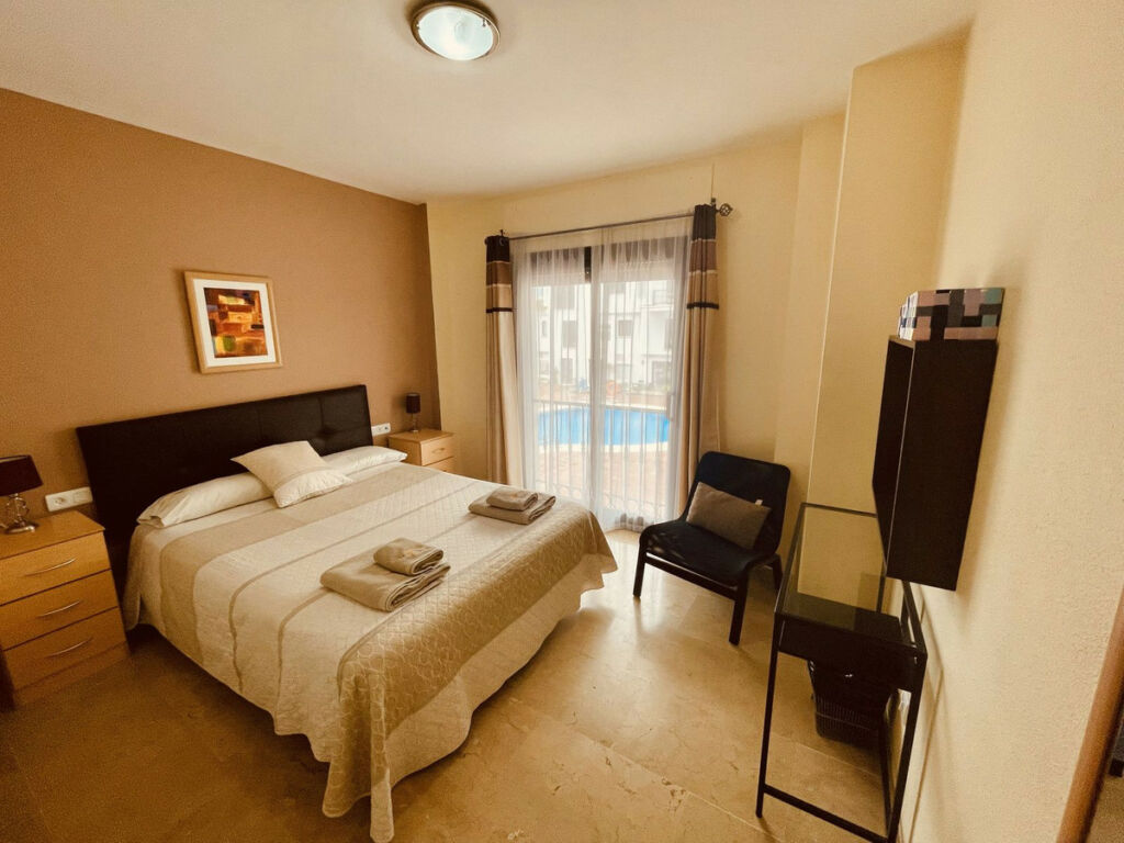 Duplex La Duquesa Málaga - image 8