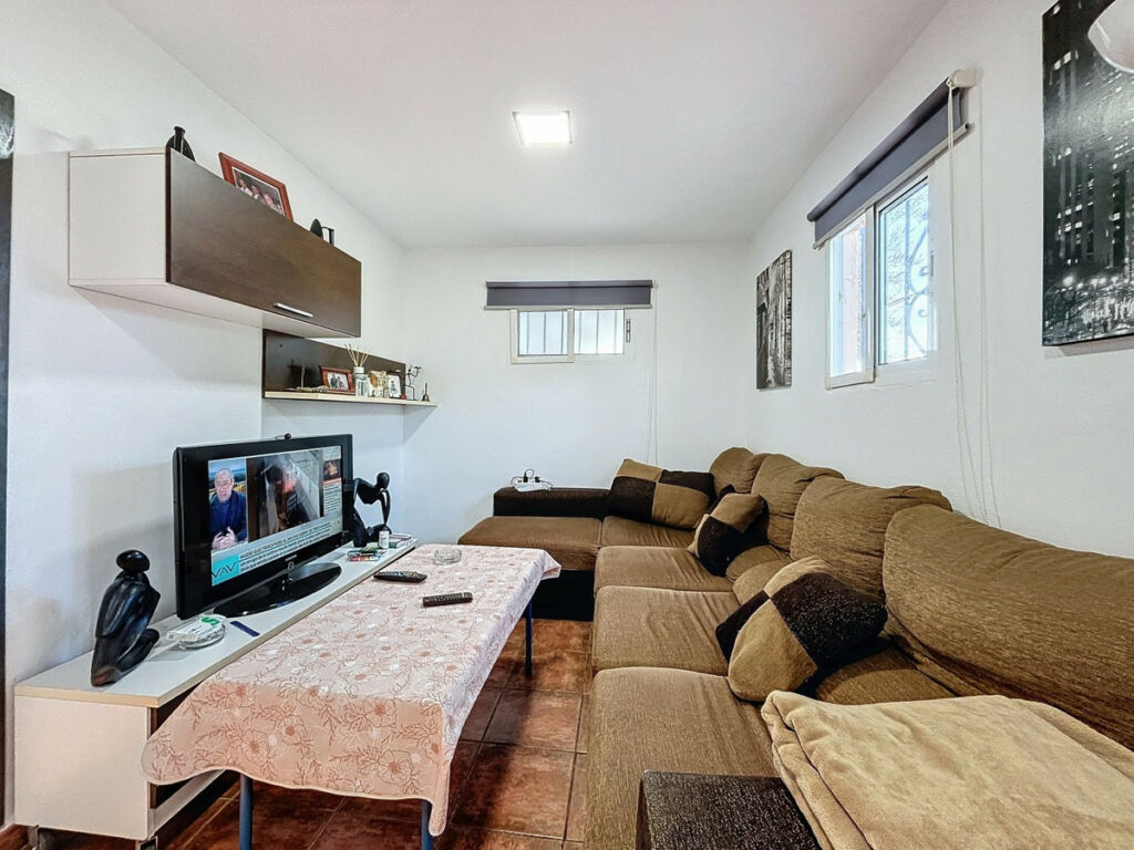 Semi-Detached House Benamargosa Málaga - image 8