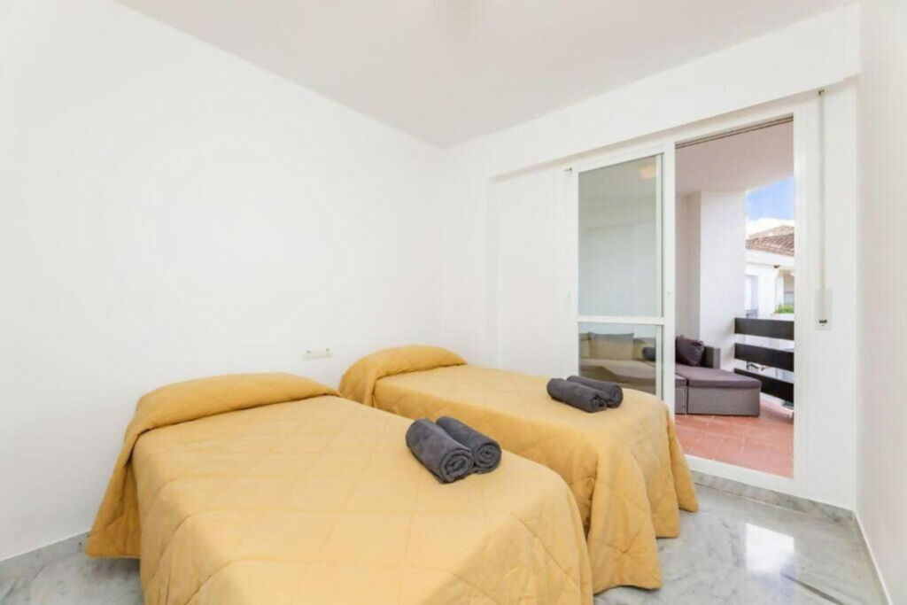 Middle Floor Apartment San Pedro de Alcántara Málaga - image 8