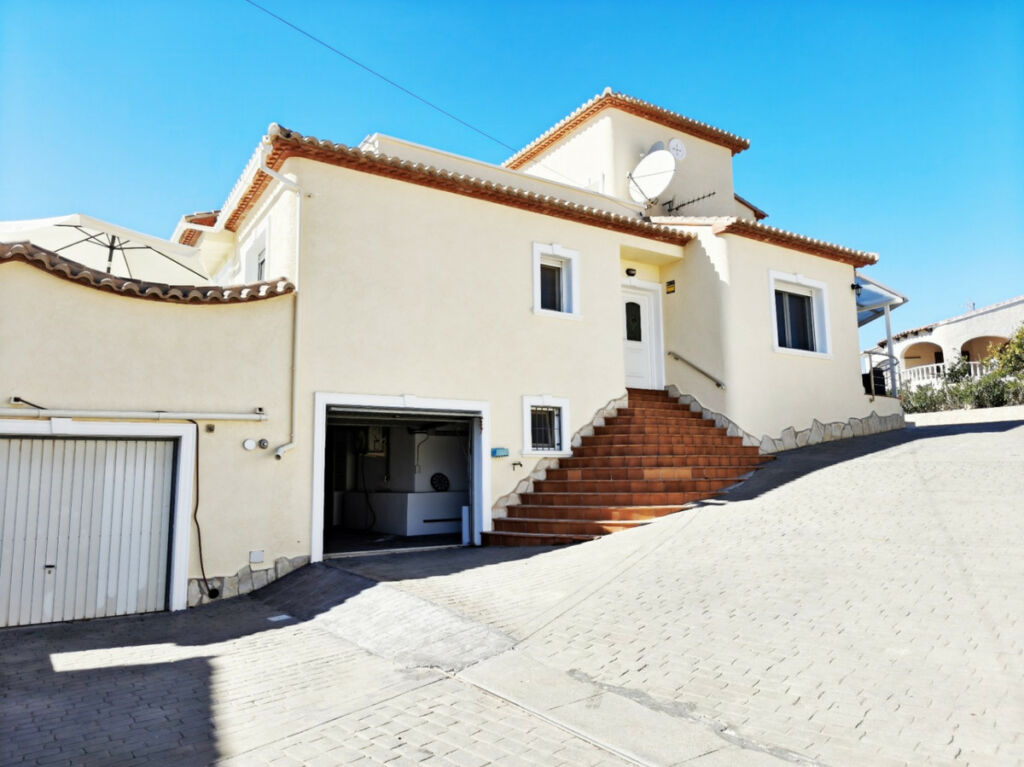 Detached Villa Calpe Alicante - image 8