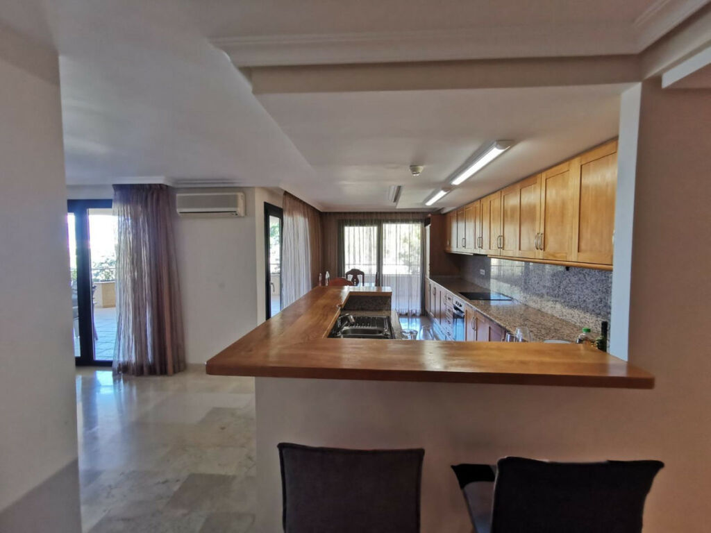 Middle Floor Apartment Altea Alicante - image 8