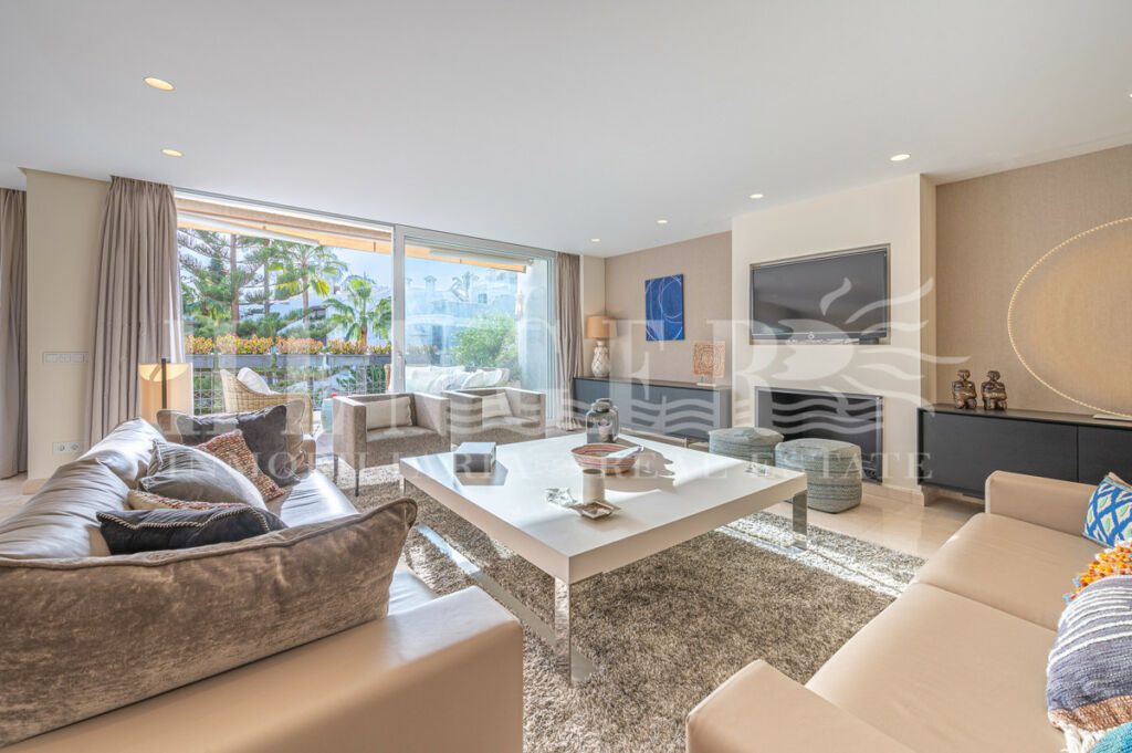 Penthouse The Golden Mile Málaga - image 8