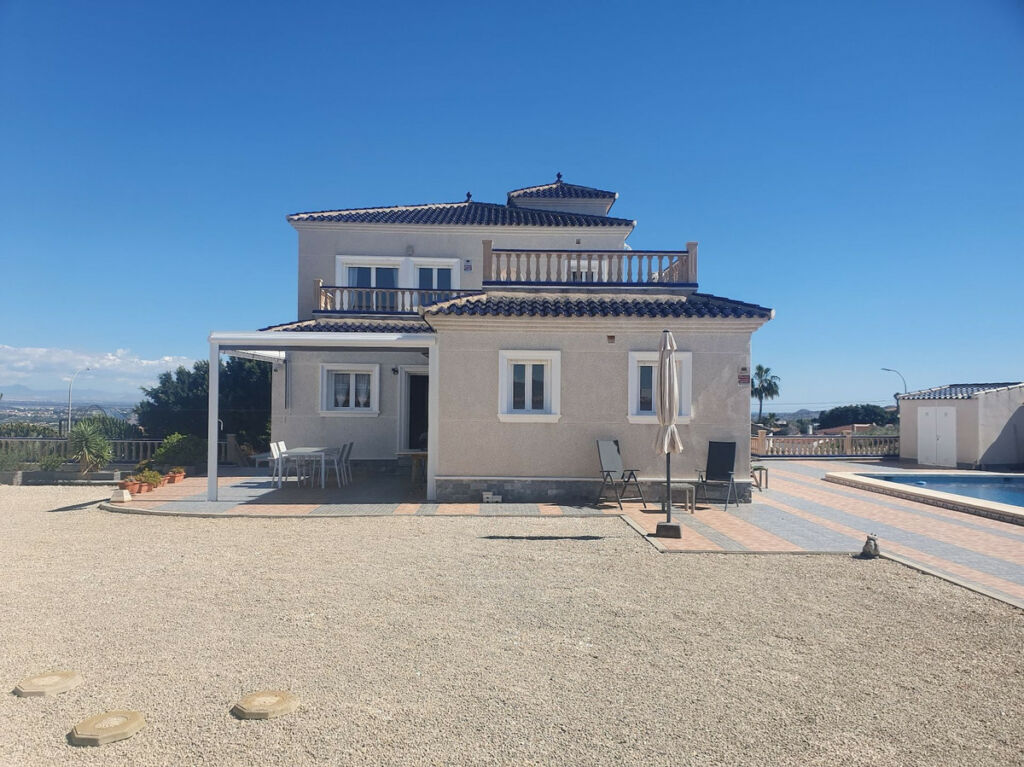 Detached Villa Algorfa Alicante - image 8