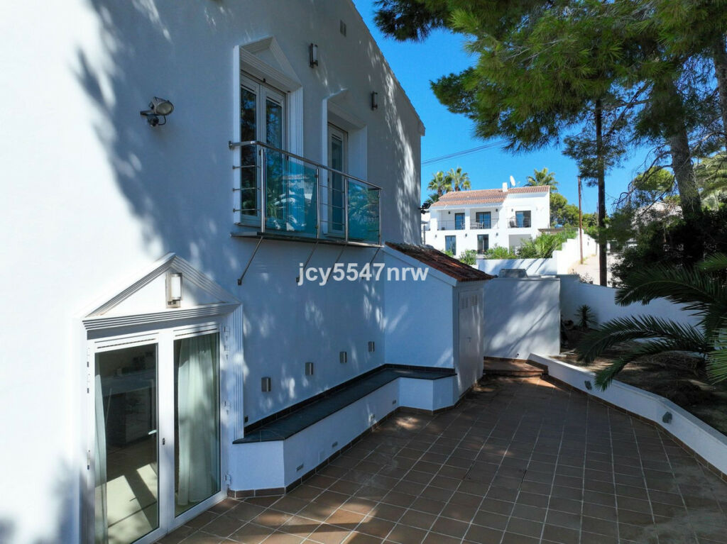 Detached Villa Moraira Alicante - image 82