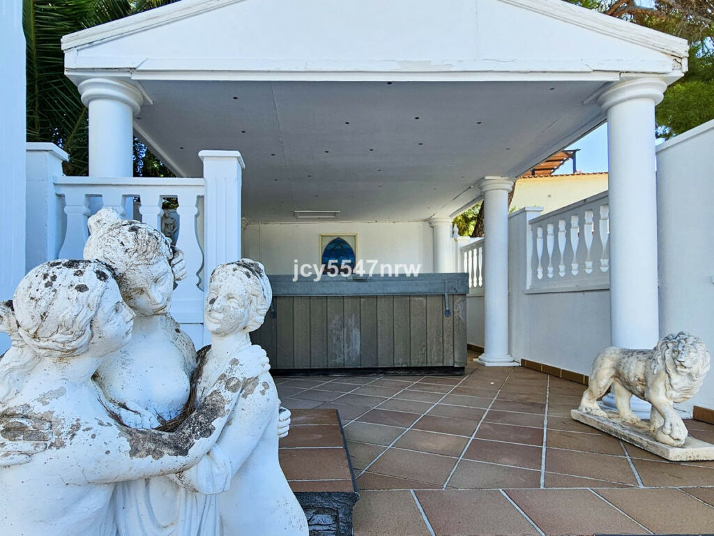 Detached Villa Moraira Alicante - image 87