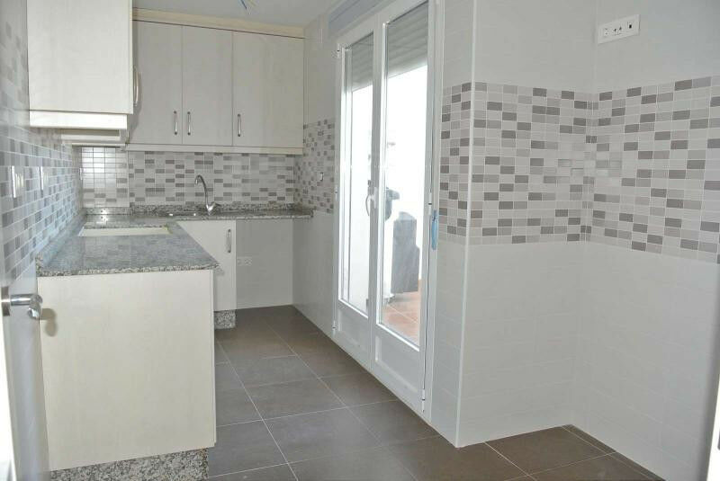 Middle Floor Apartment Villena Alicante - image 9