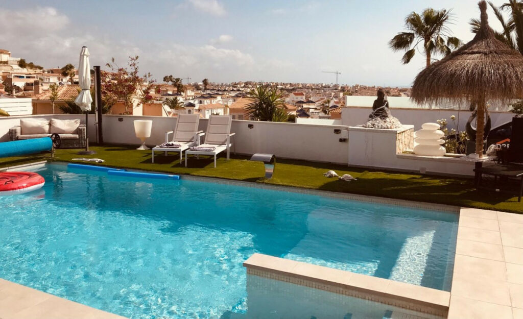 Detached Villa Ciudad Quesada Alicante - image 8