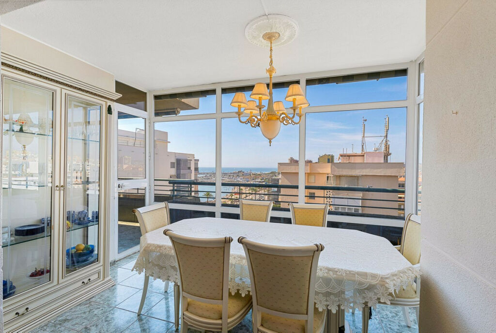 Penthouse Fuengirola Málaga - image 9