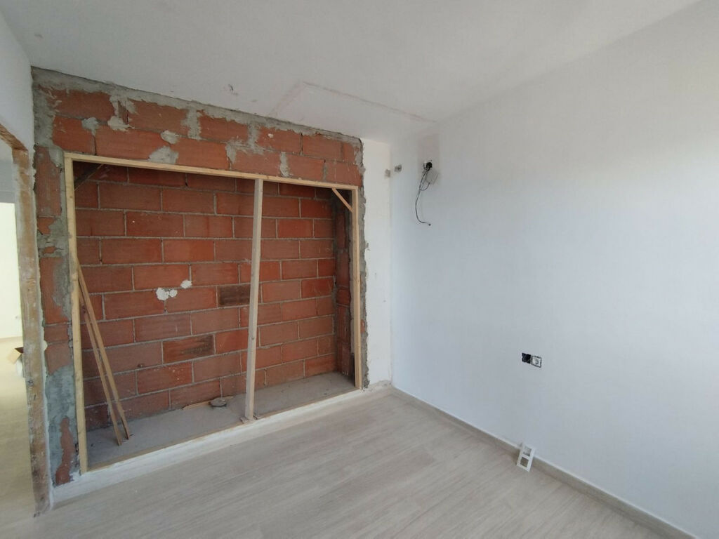 Middle Floor Apartment Fuengirola Málaga - image 9