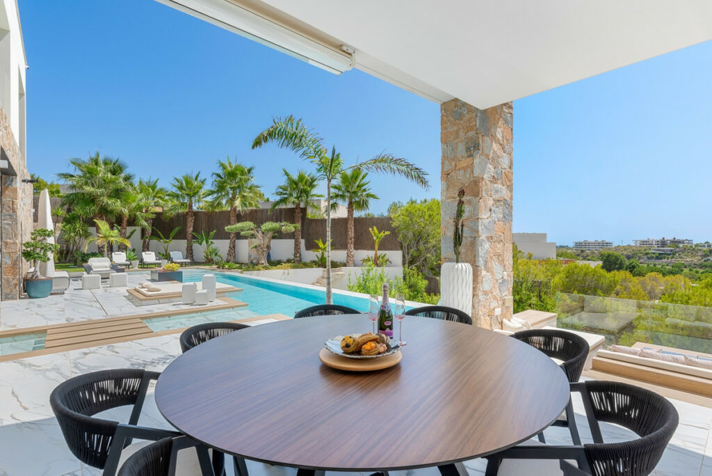 Detached Villa Las Colinas Golf Alicante - image 9