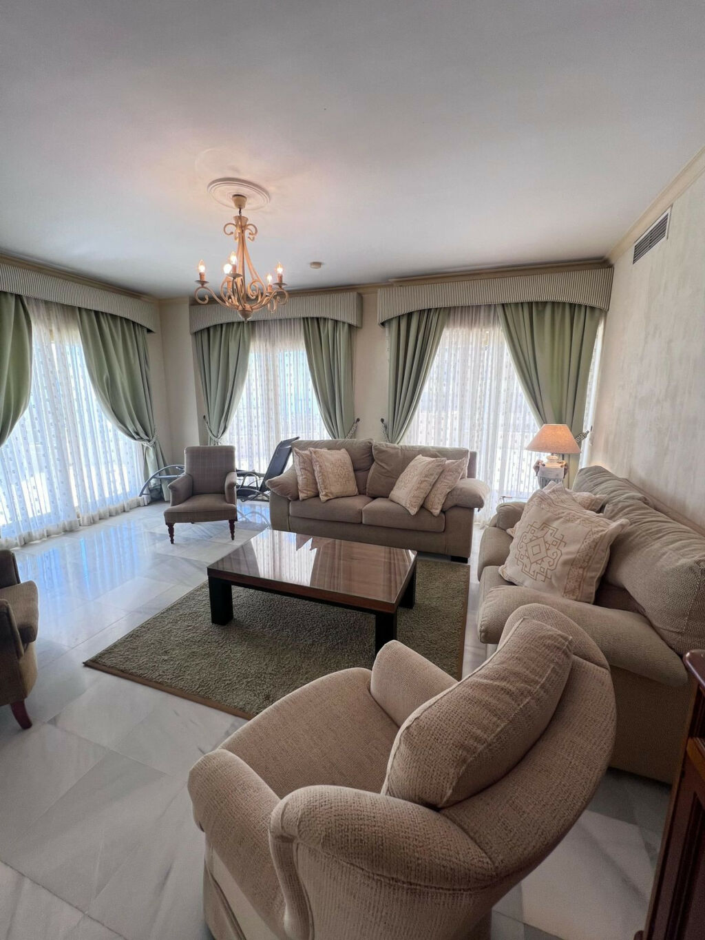 Middle Floor Apartment Fuengirola Málaga - image 9