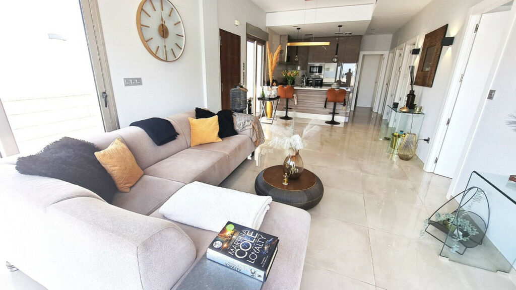 Detached Villa Villamartin Alicante - image 9