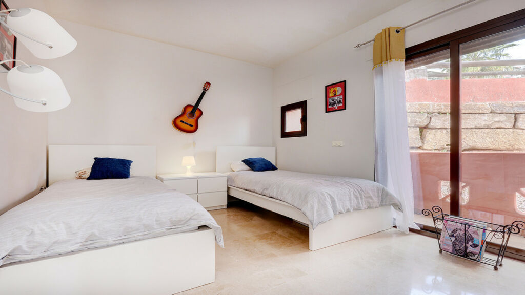 Ground Floor Apartment San Luis de Sabinillas Málaga - image 9