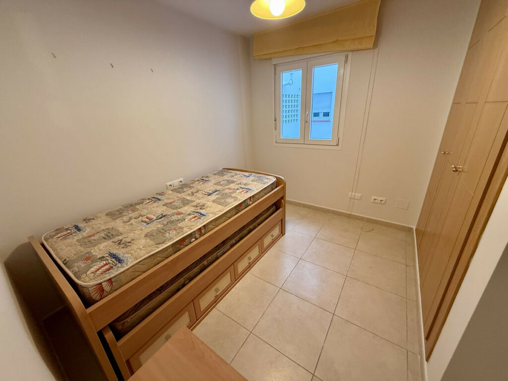 Middle Floor Apartment La Campana Málaga - image 9
