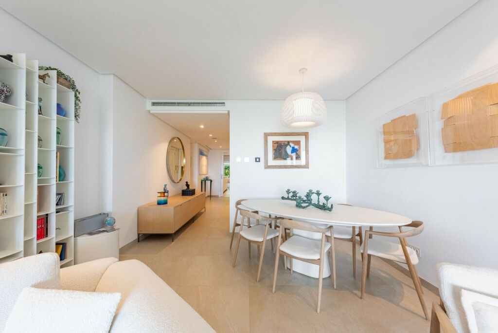Ground Floor Apartment Estepona Málaga - image 9