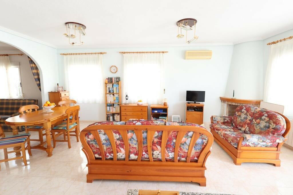 Detached Villa Los Balcones Alicante - image 9