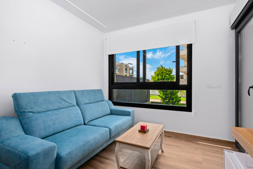 Ground Floor Apartment Villamartin Alicante - image 9