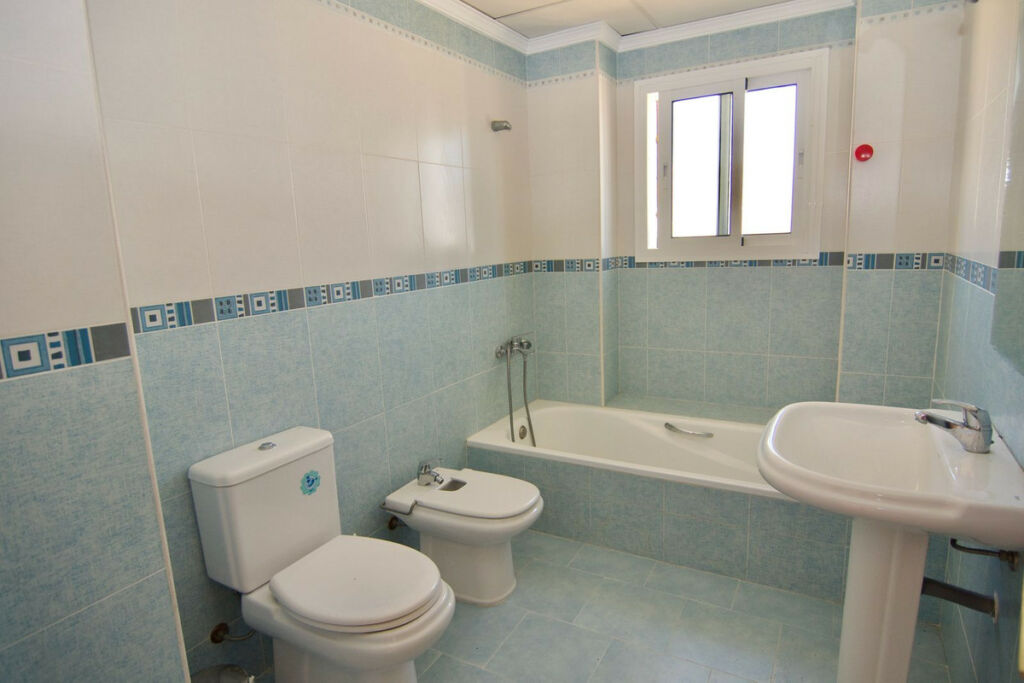 Detached Villa Alhaurín de la Torre Málaga - image 9