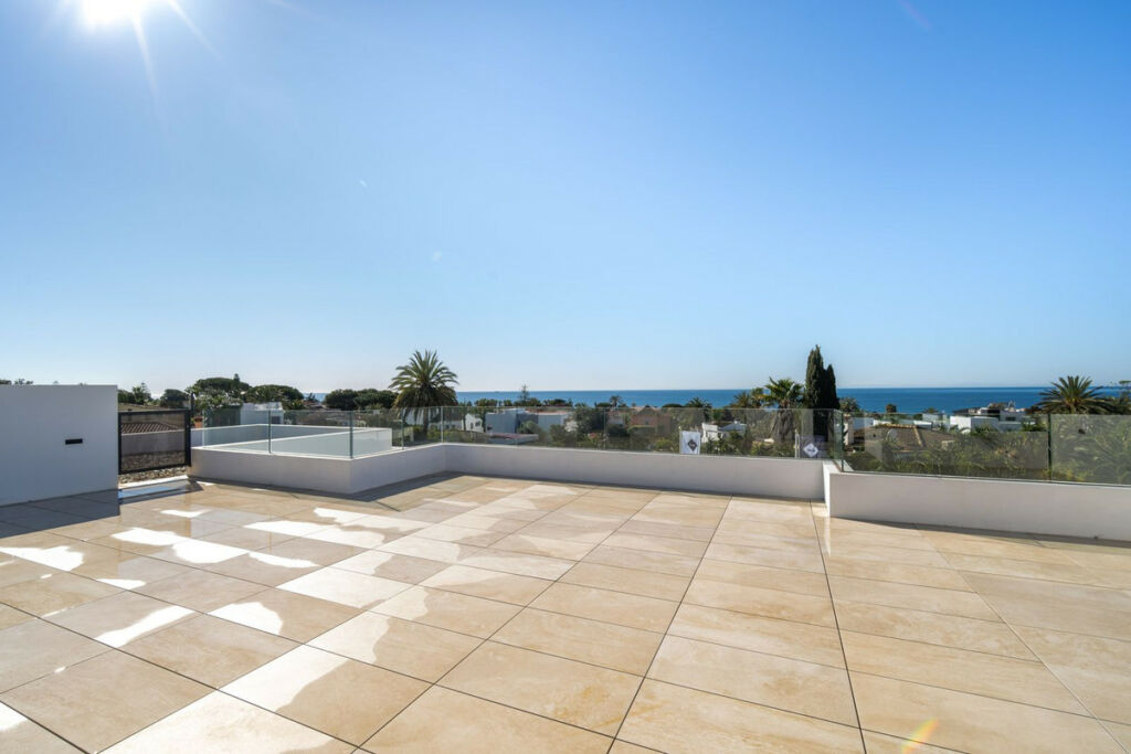 Detached Villa Marbesa Málaga - image 37