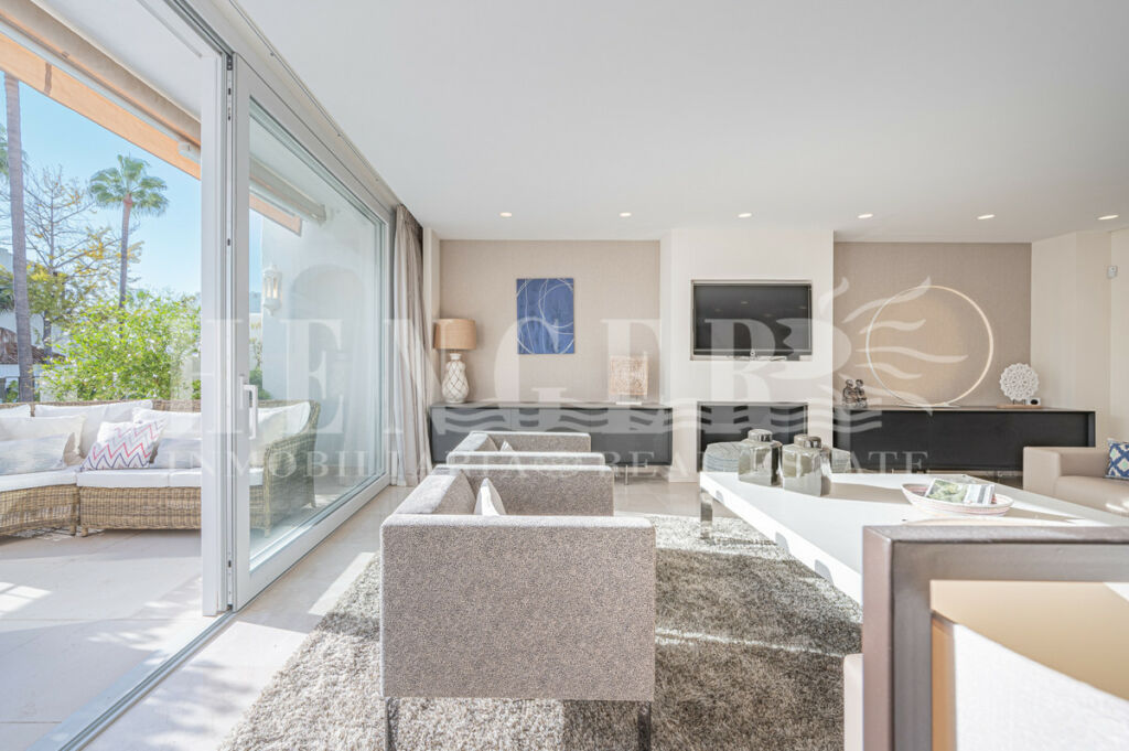 Penthouse The Golden Mile Málaga - image 9